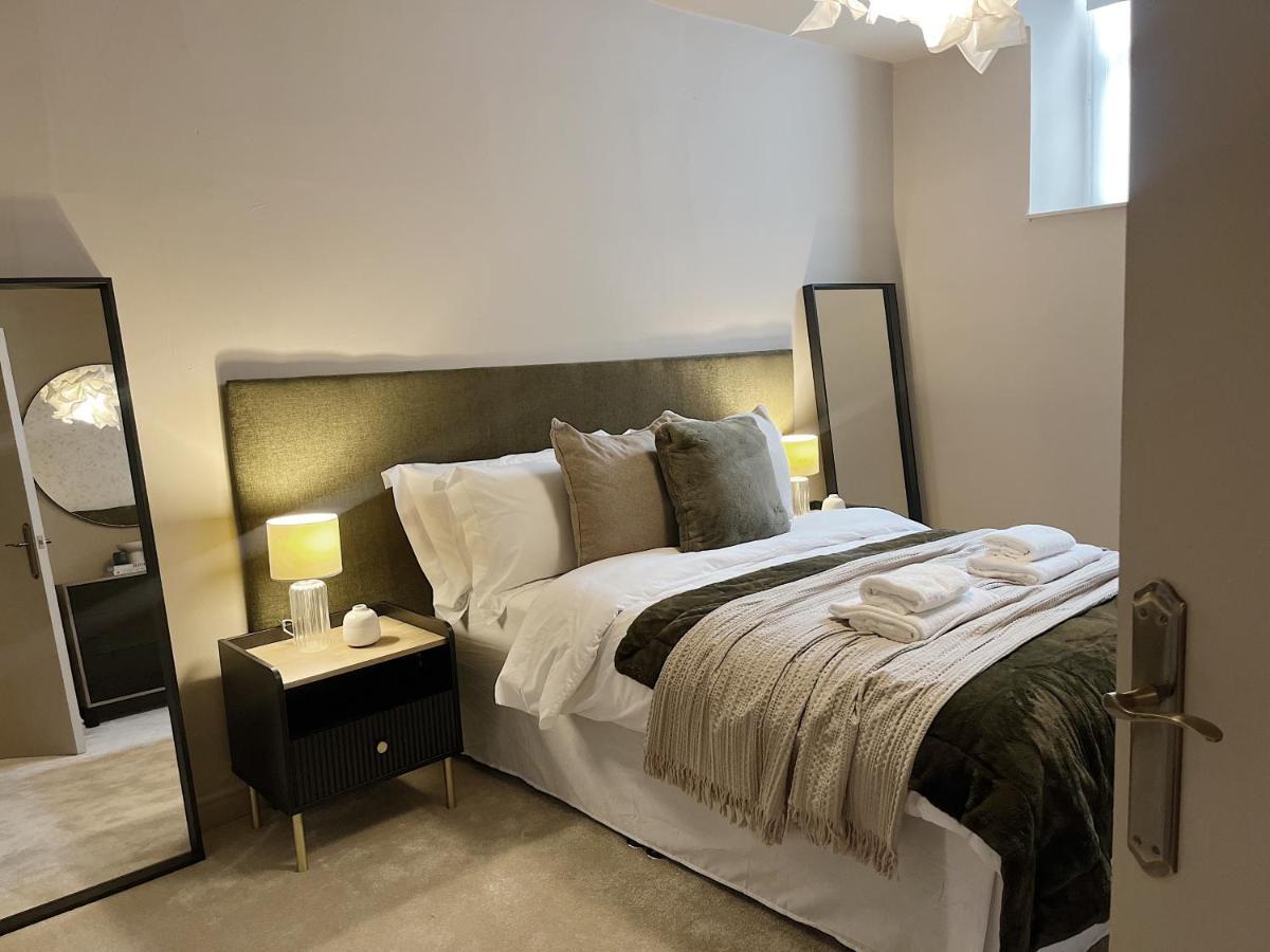 Todmorden Town Centre Apartment Dış mekan fotoğraf