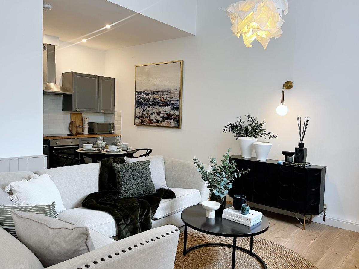 Todmorden Town Centre Apartment Dış mekan fotoğraf